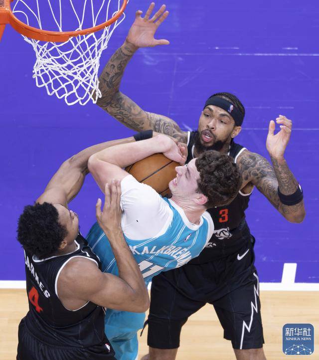 篮球｜NBA常规赛：猛龙胜黄蜂